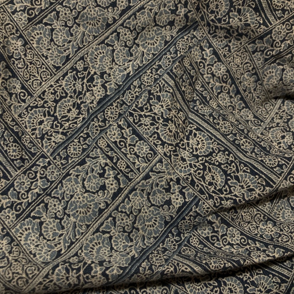 Patterned skirt - Picture 4 of 4